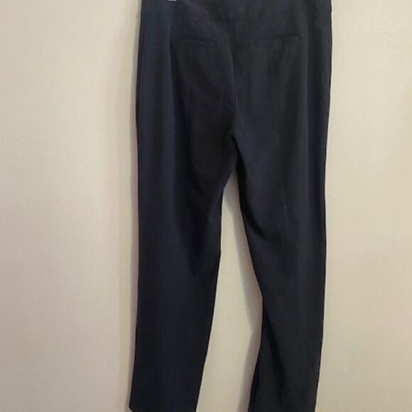 Ellen Tracy Navy Blue zip front trouser, size 12 - Picture 2 of 3